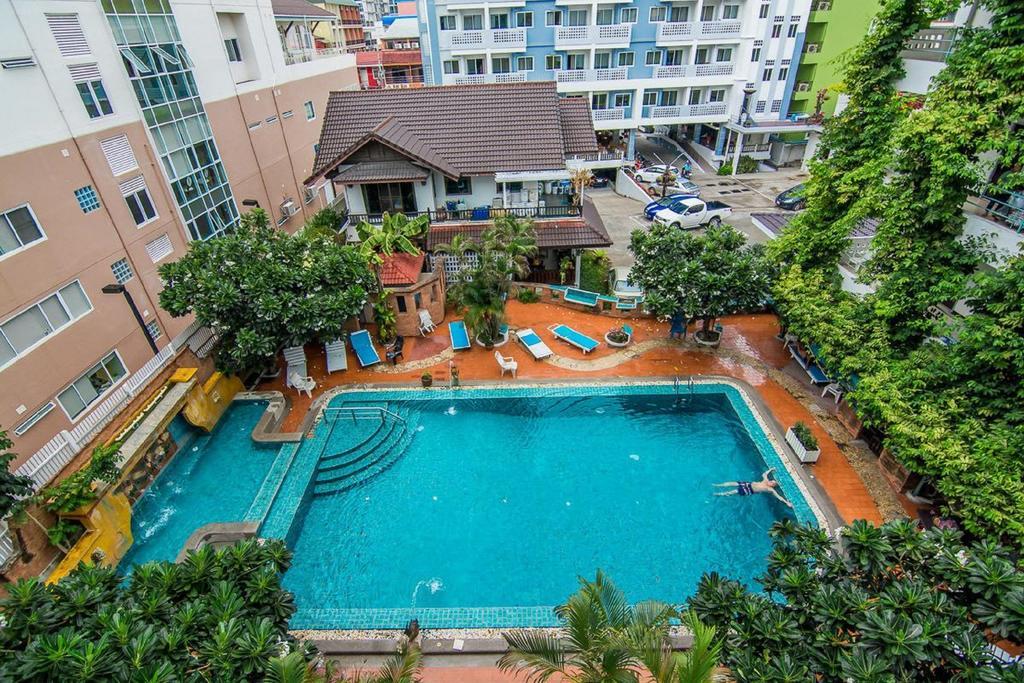 Sutus Court 4 Hotel Pattaja Kültér fotó