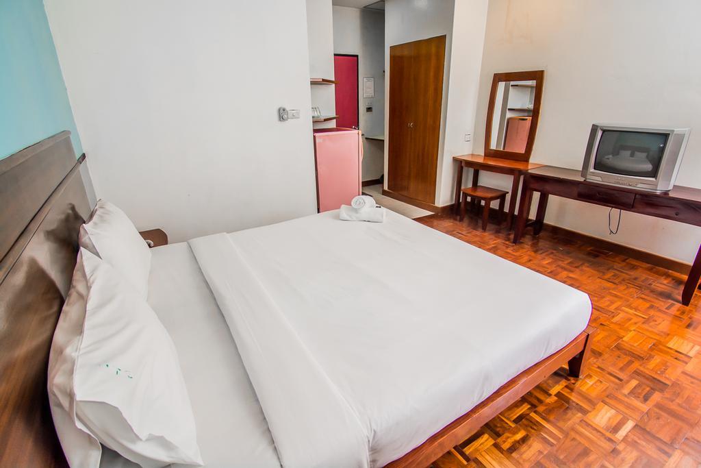 Sutus Court 4 Hotel Pattaja Kültér fotó