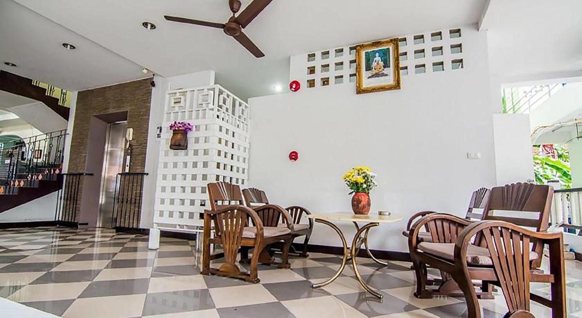 Sutus Court 4 Hotel Pattaja Kültér fotó