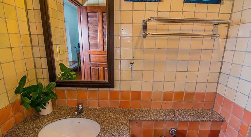 Sutus Court 4 Hotel Pattaja Kültér fotó